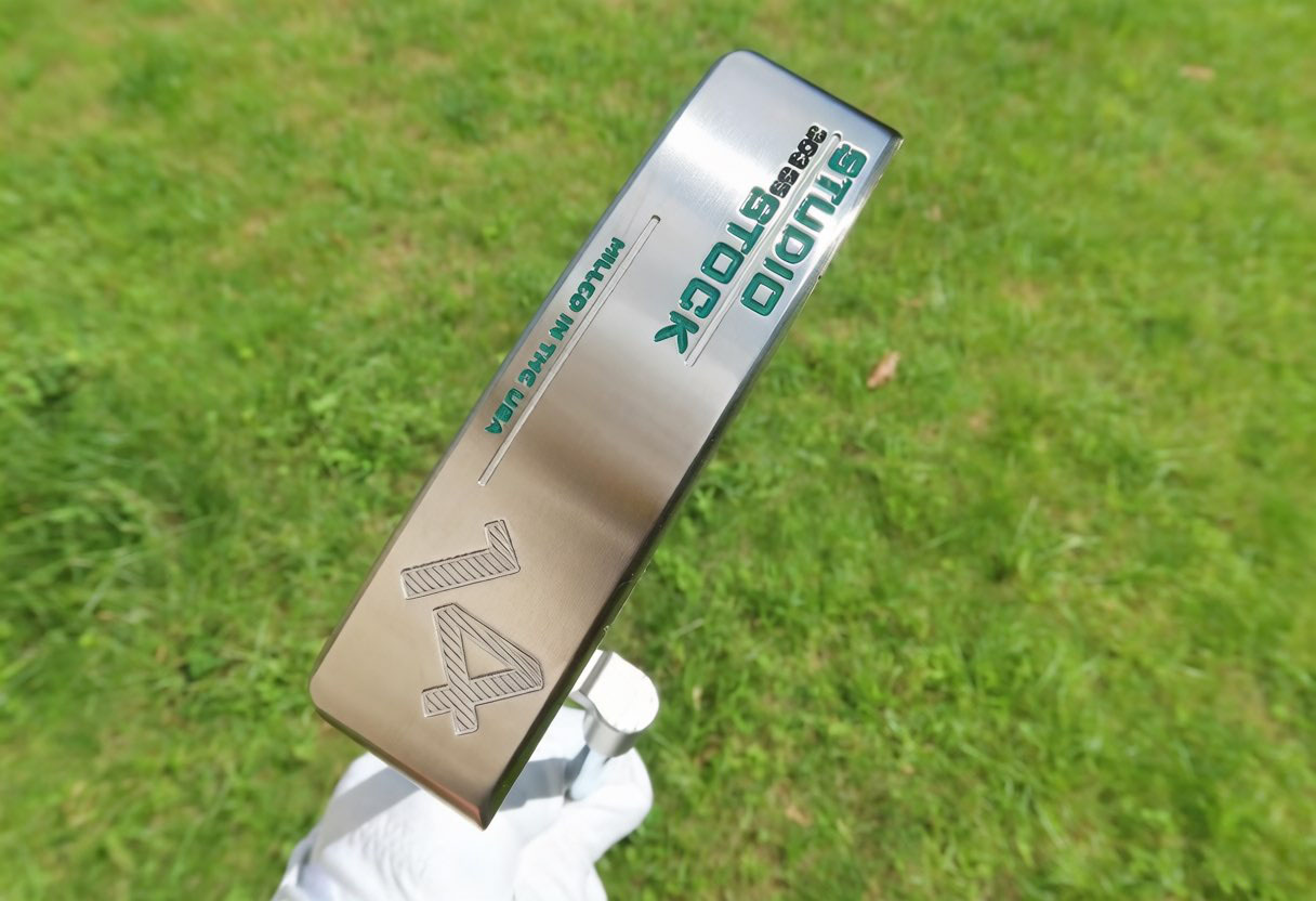 ไม้พัตเตอร์กอล์ฟรุ่นใหม่ New G - Golf Putter บทวิจารณ์และราคา